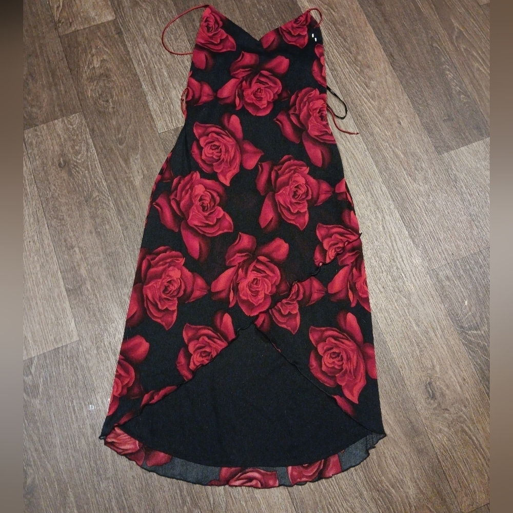 Y2k 2000s  Black and Red Floral Dress Sz M Opera Cloting